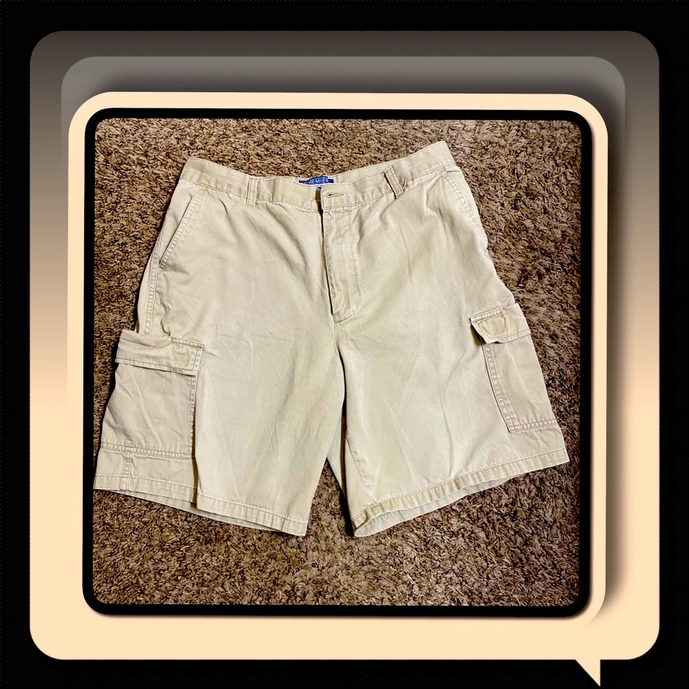 3/15🌼 Pick 3 for $15. Basic Men’s Cargo Shorts